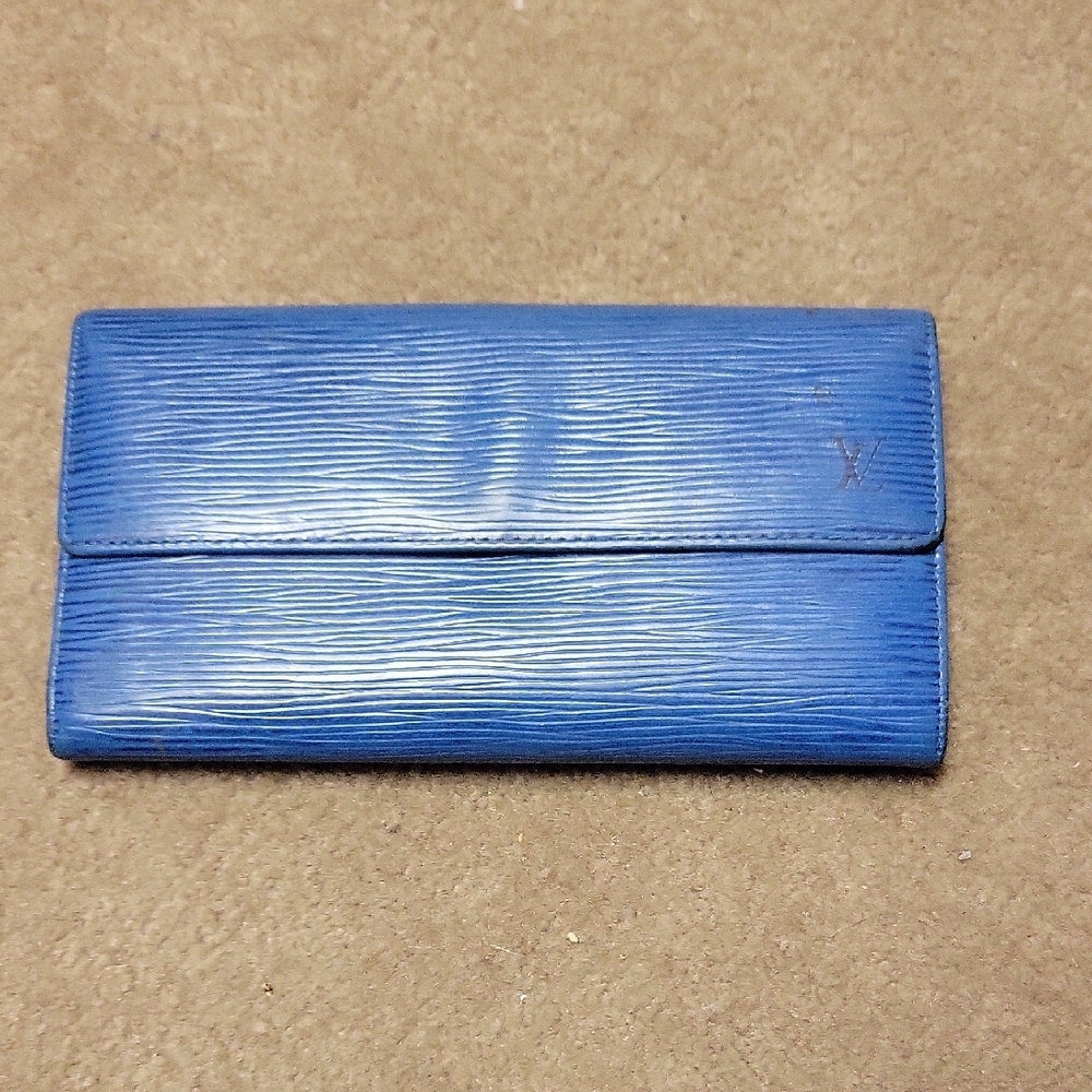Louis Vuitton Blue Epi Wallet